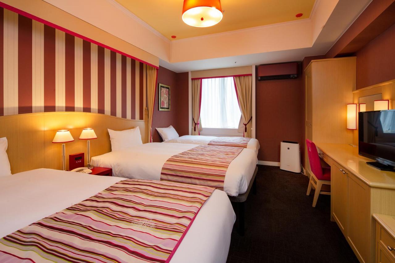 Triple Room,1756439716:JPEG